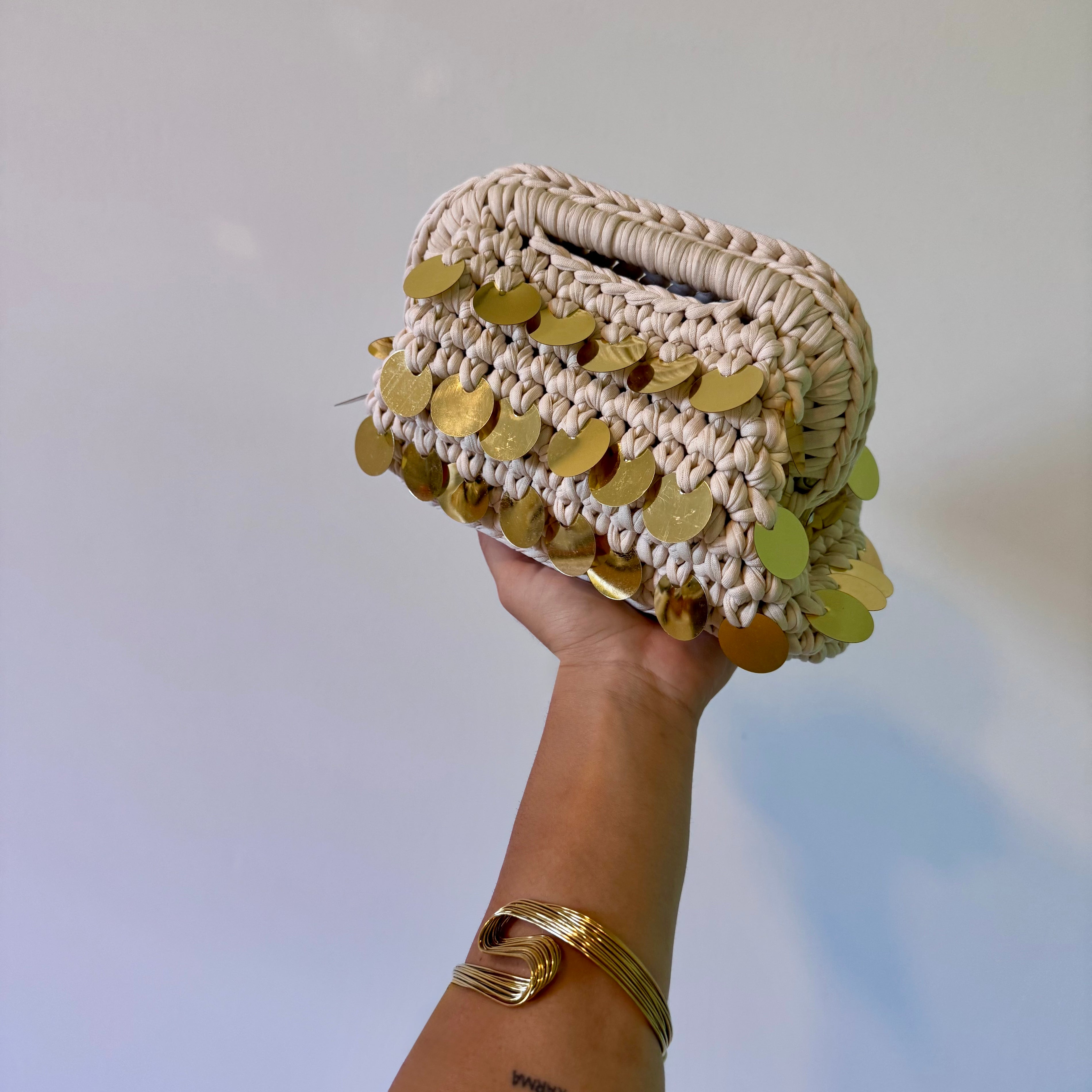Pasticcino small beige paillettes oro