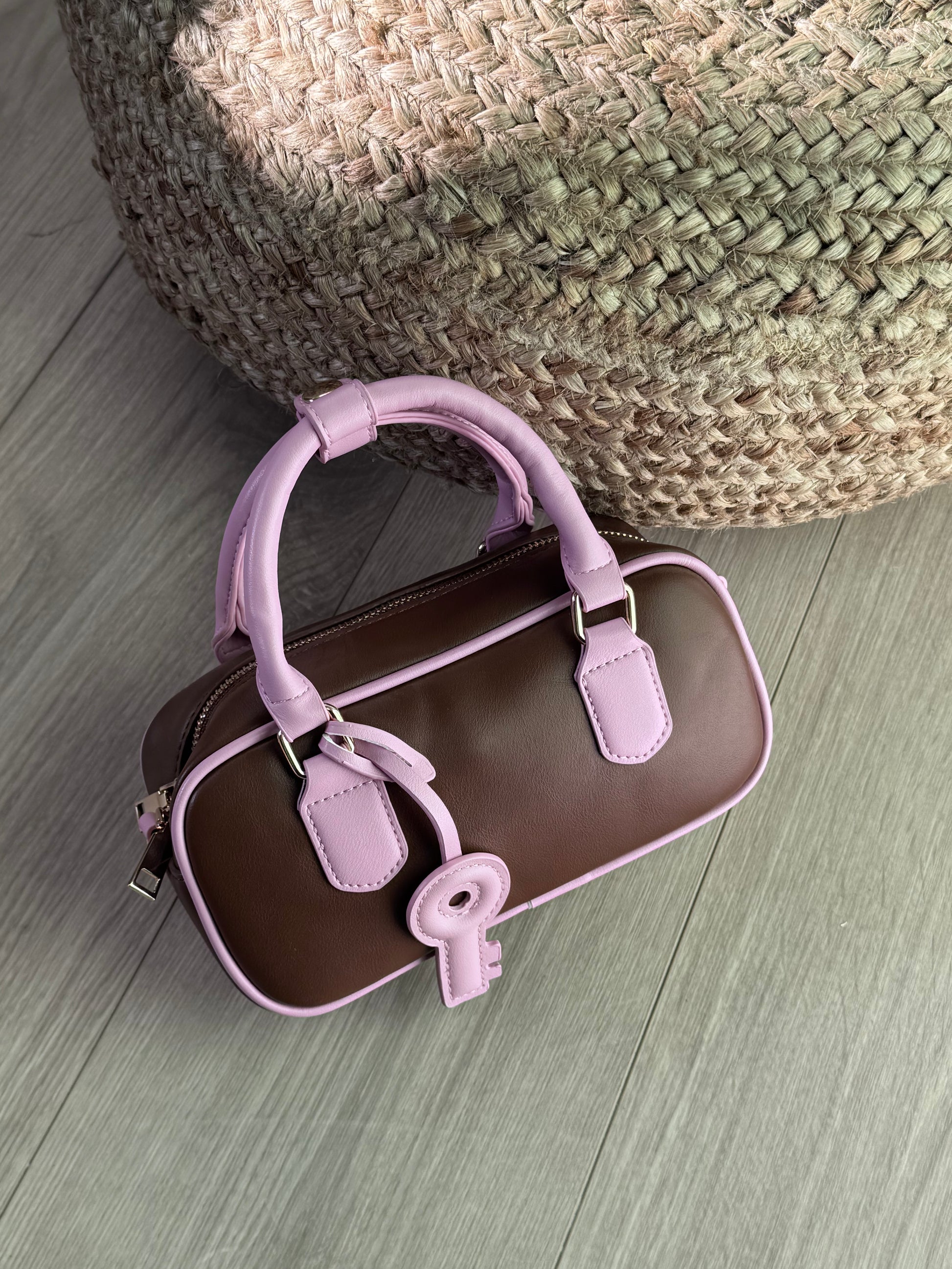 Bag lover