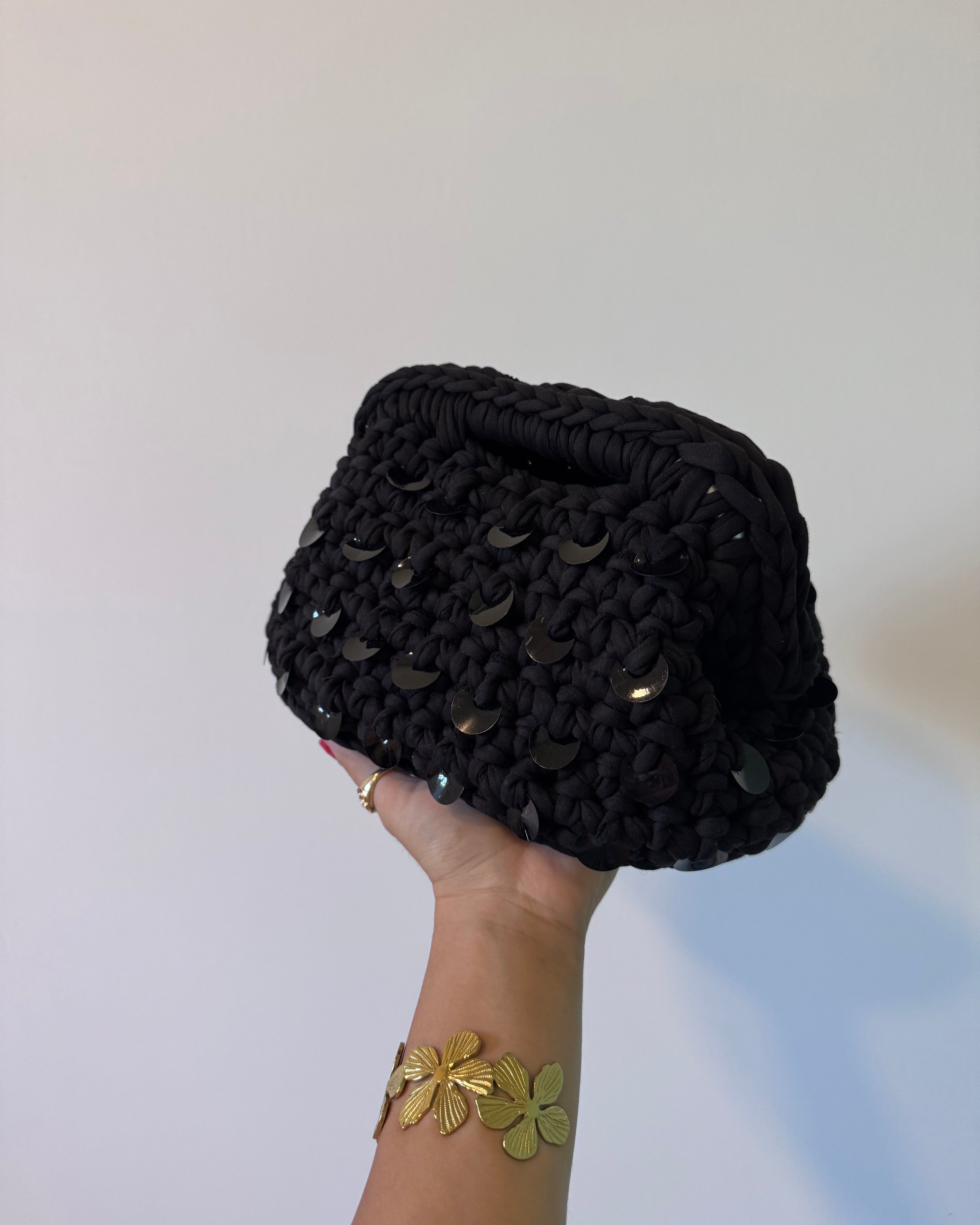 Pasticcino medium black paillettes