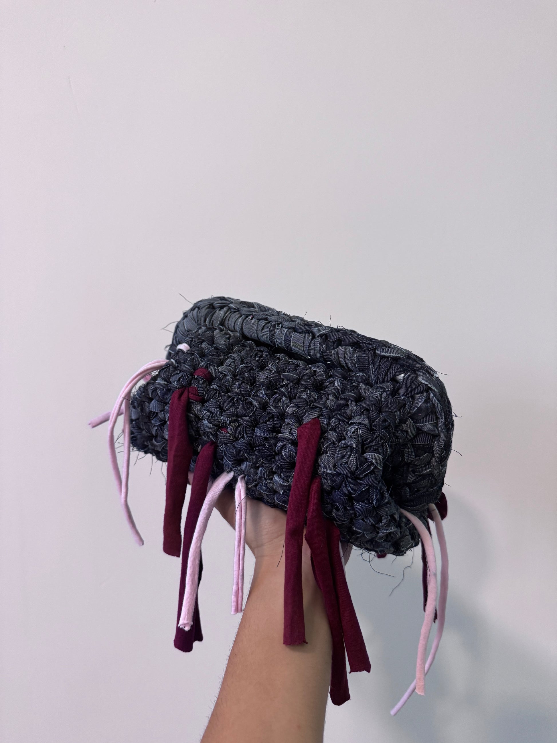 Clutch media denim