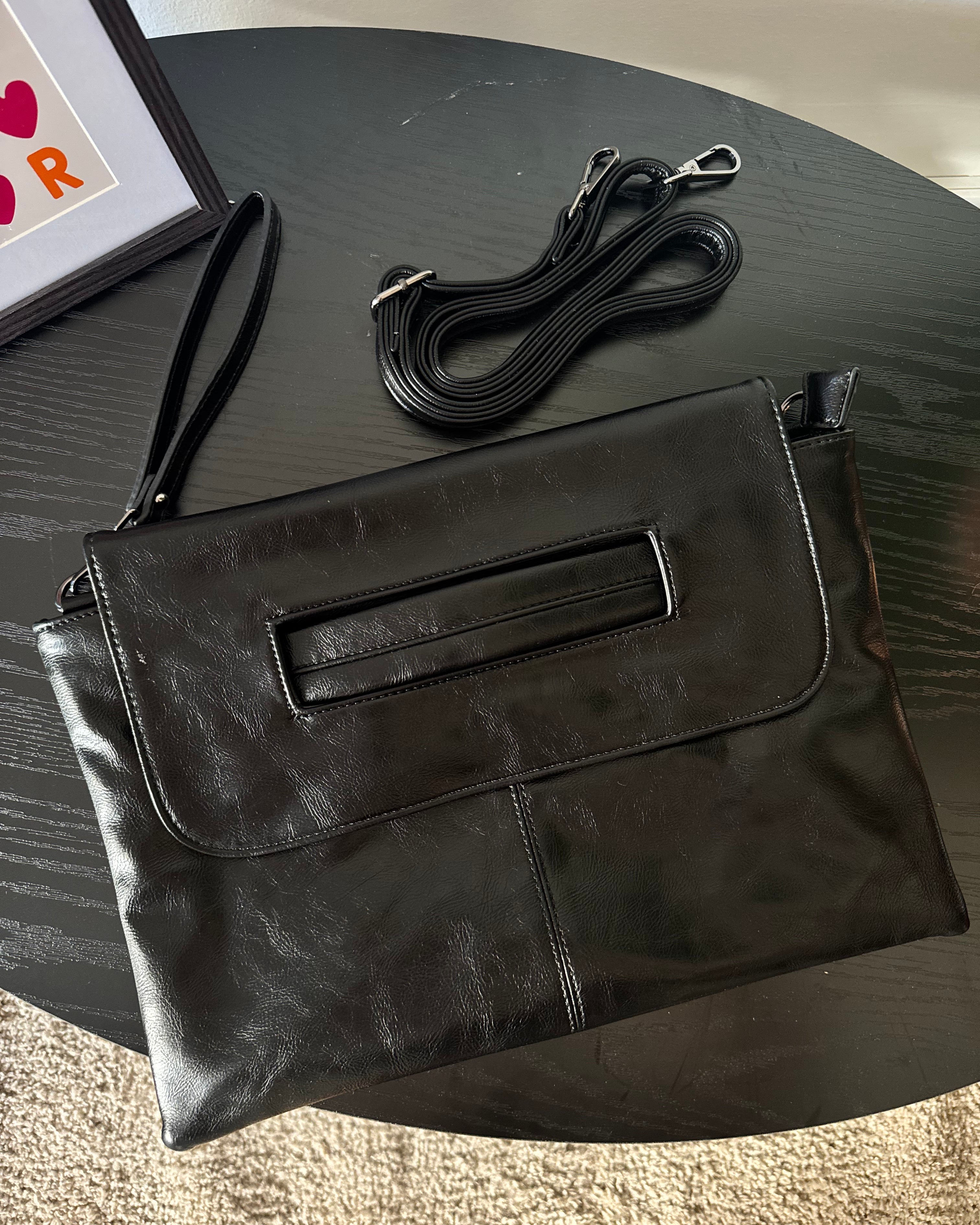 Pochette black