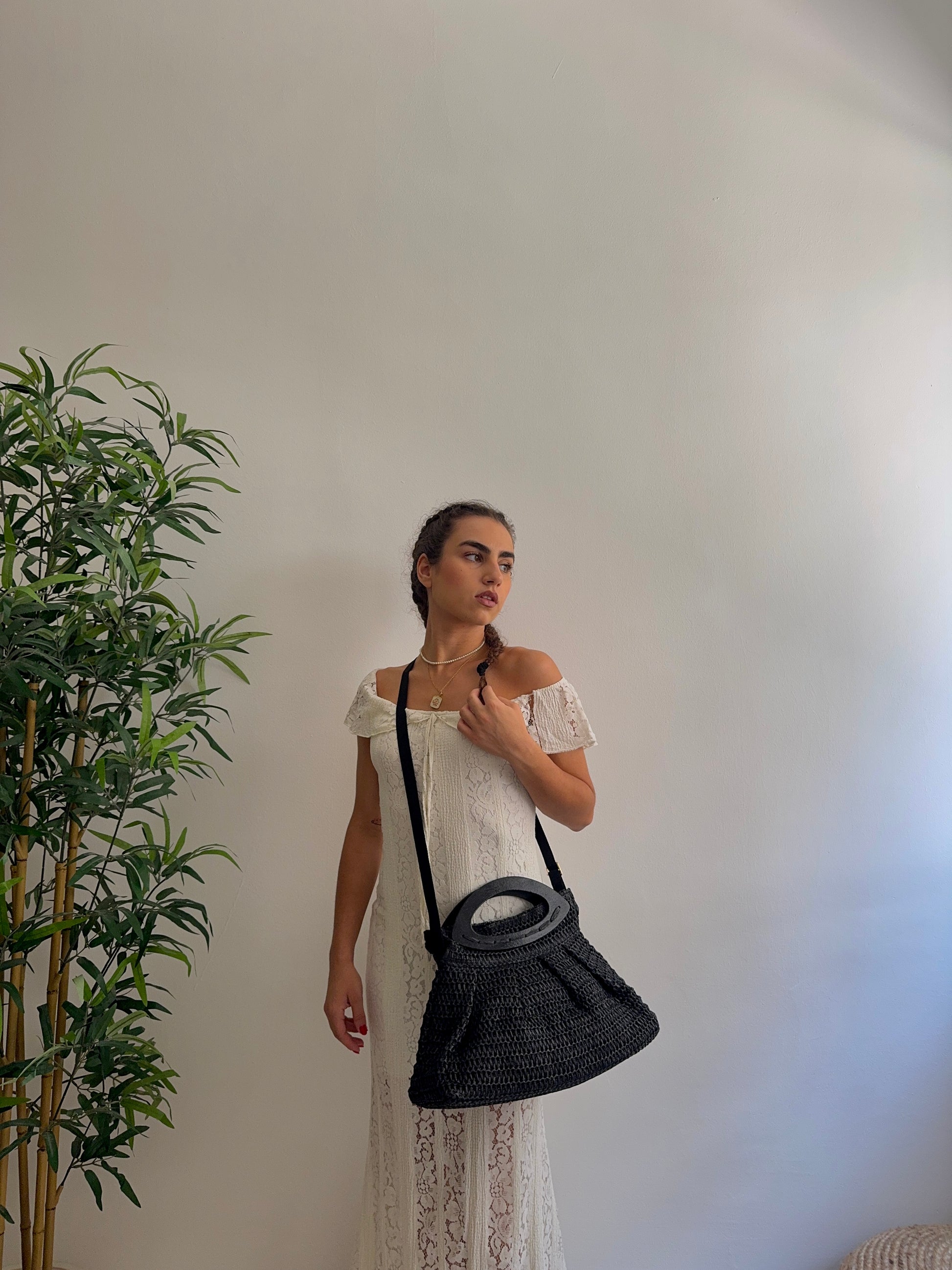 Clutch Alma black