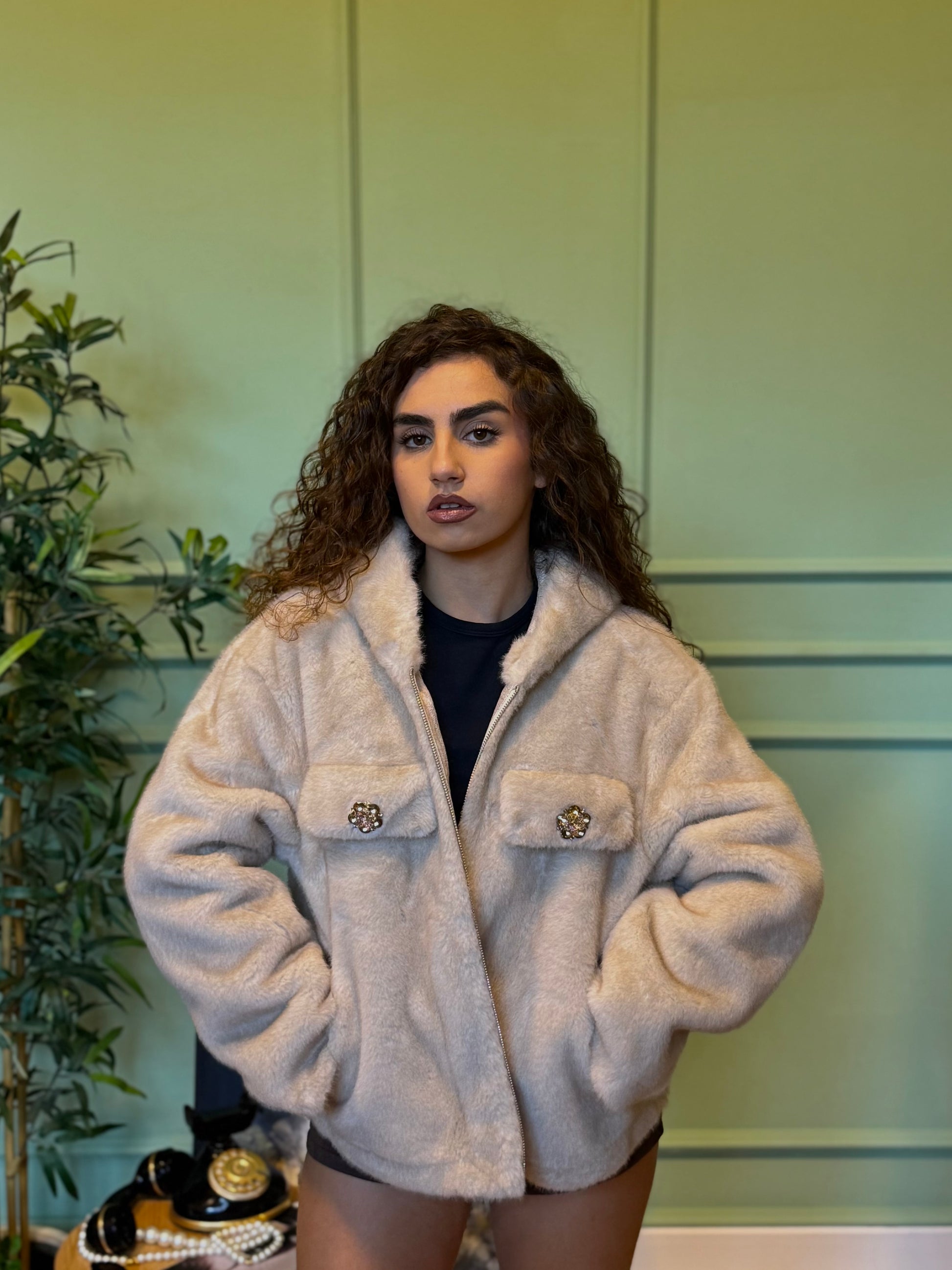 Pelliccia Praga con cappuccio