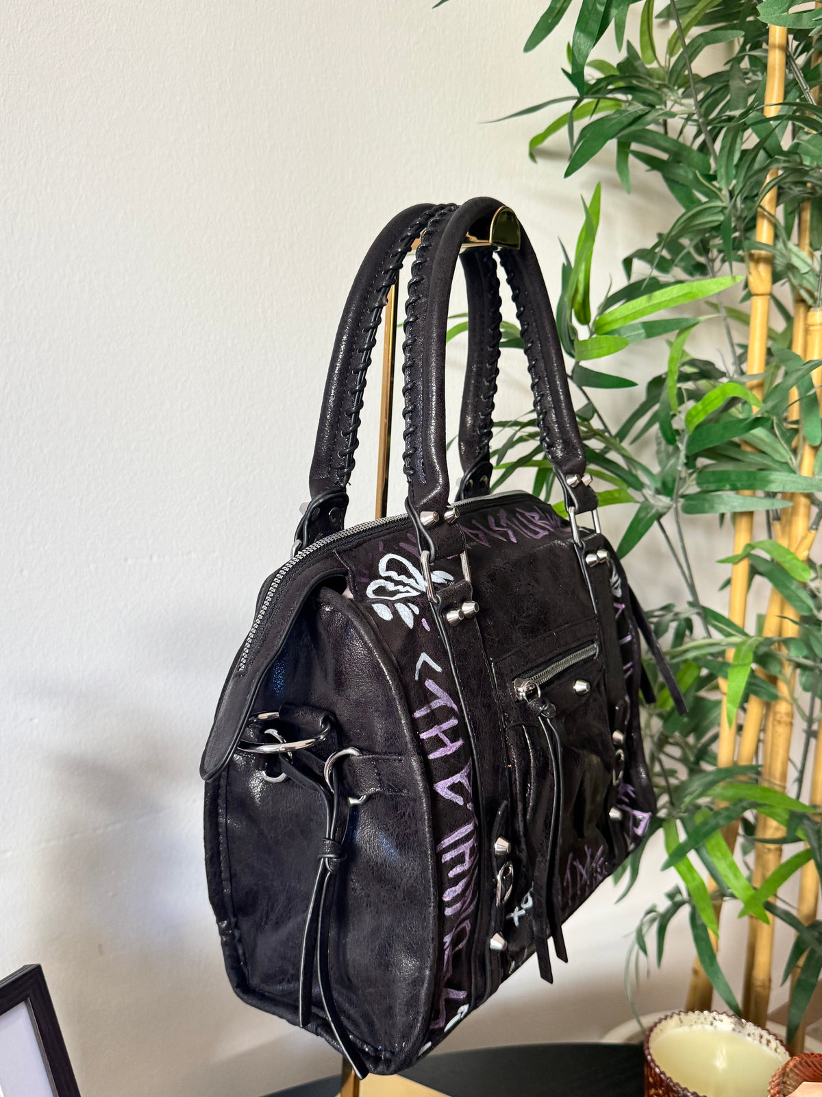 Bag Amalie street media