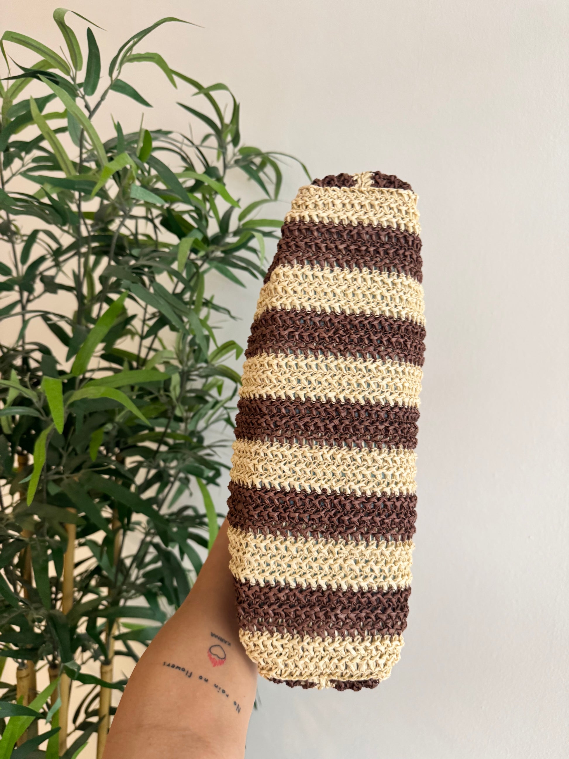 Clutch bicolor rafia