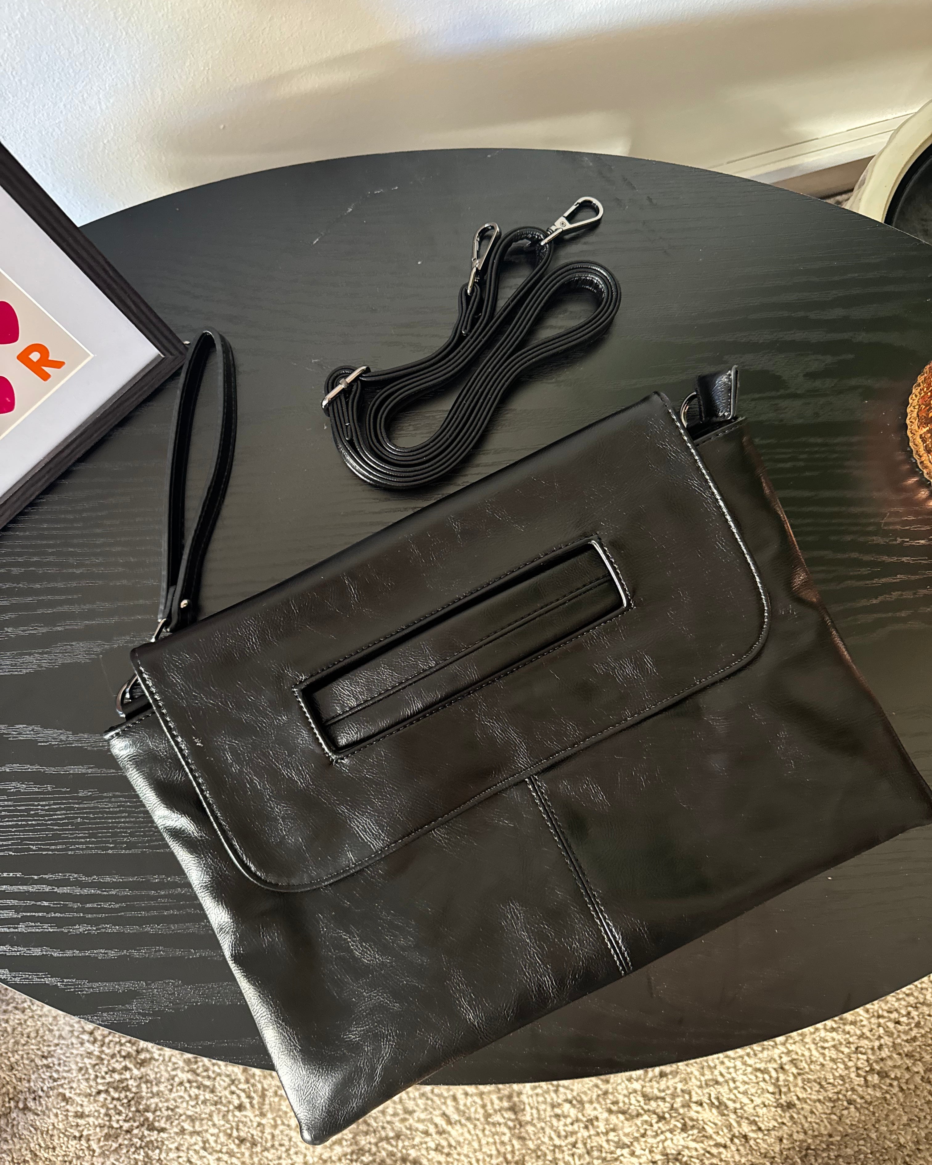 Pochette black