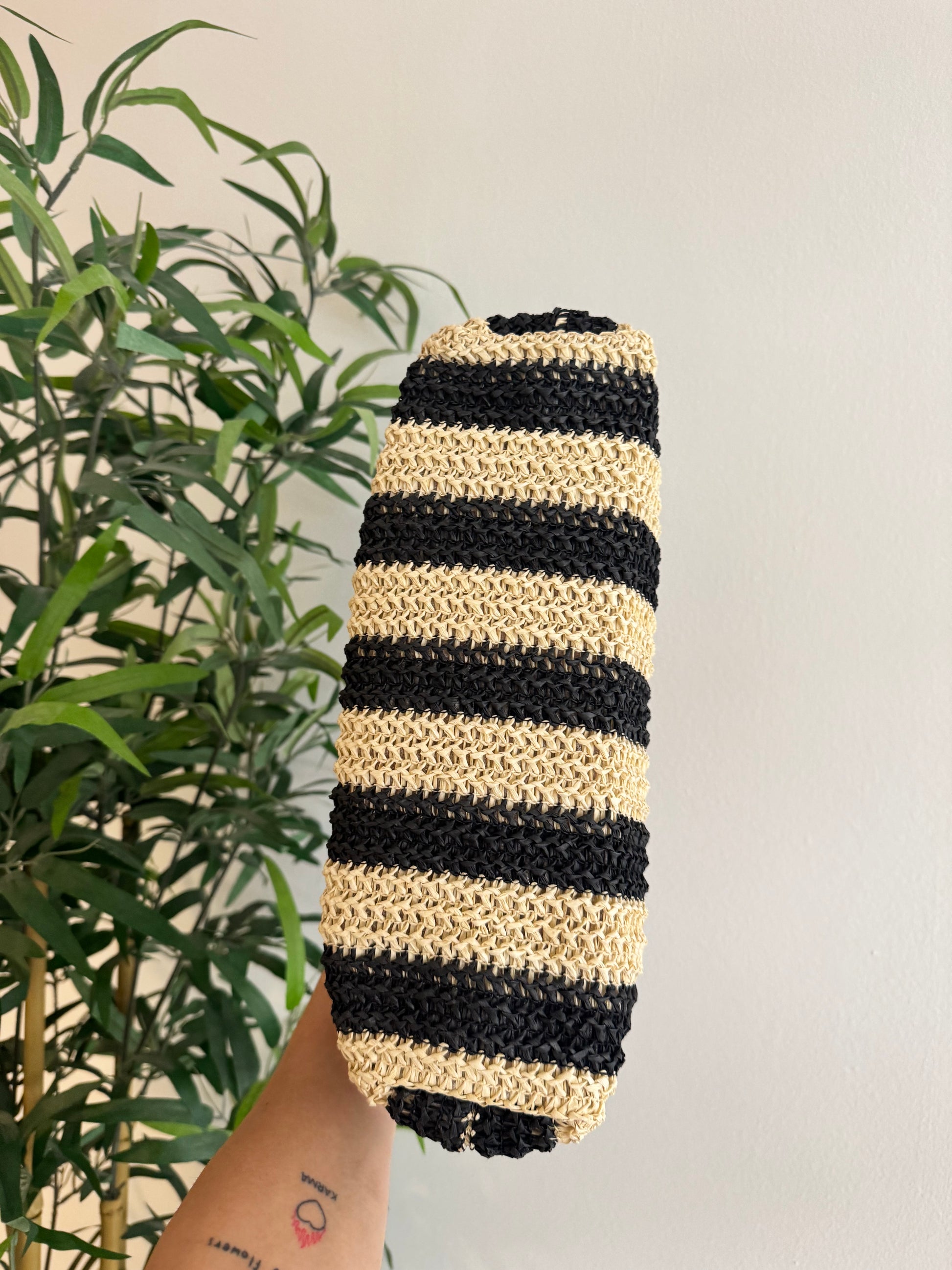 Clutch bicolor rafia