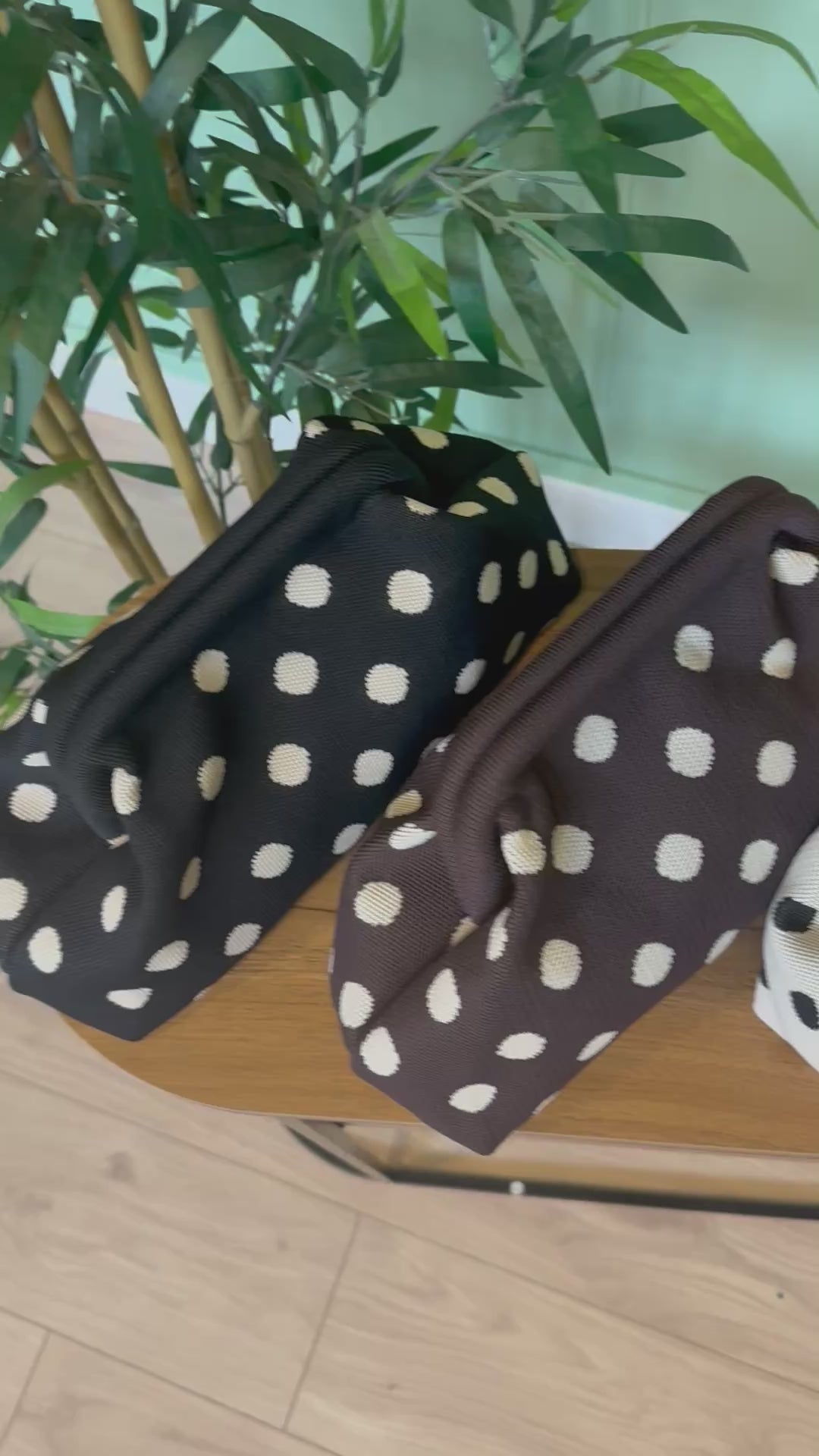Clutch Pois Pois
