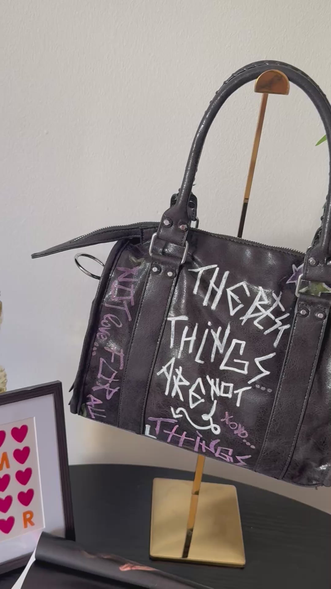 Bag Amalie street media